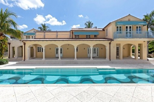 Atemberaubende Luxusvilla in Strandnähe