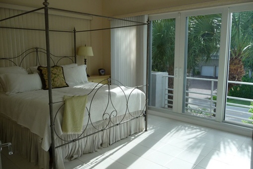 Gemütliches Schlafzimmer mit Ausblick