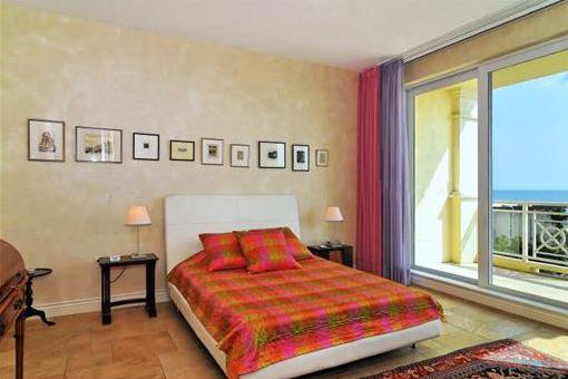 Schlafzimmer mit Meerblick