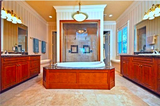 Luxurious bathroom