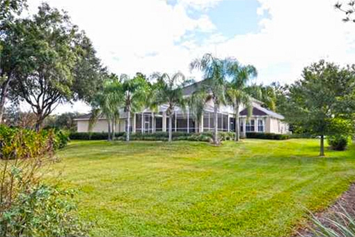 Gorgeous house overlooking the golf course