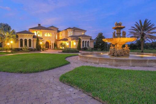 Enjoy luxurious life in a two story Rutenberg style house in Bradenton