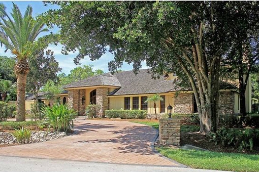 Villa mit Pool und Arbeitszimmer in perfekter Lage am Golfplatz in Fort Myers